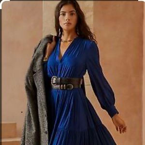 Banana Republic Blue Stowaway Tiered Maxi - Size L